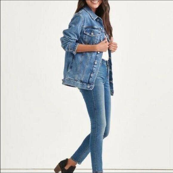 Lucky Brand Women's Jean Denim Truck Jacket Size XS Ripped Pockets Long Sleeve - Picture 1 of 12